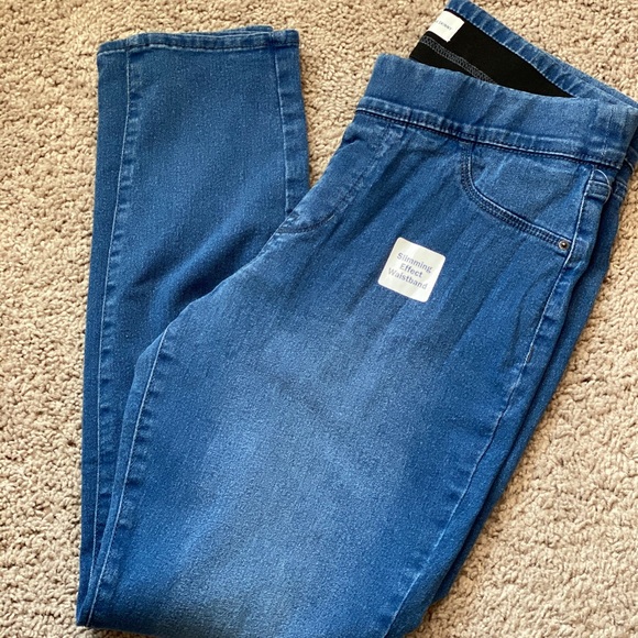 Jeans - Picture 1 of 1